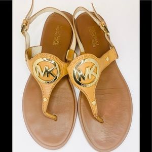 Michael Kors Tawny Leather Thong Sandals SZ 9 1/2